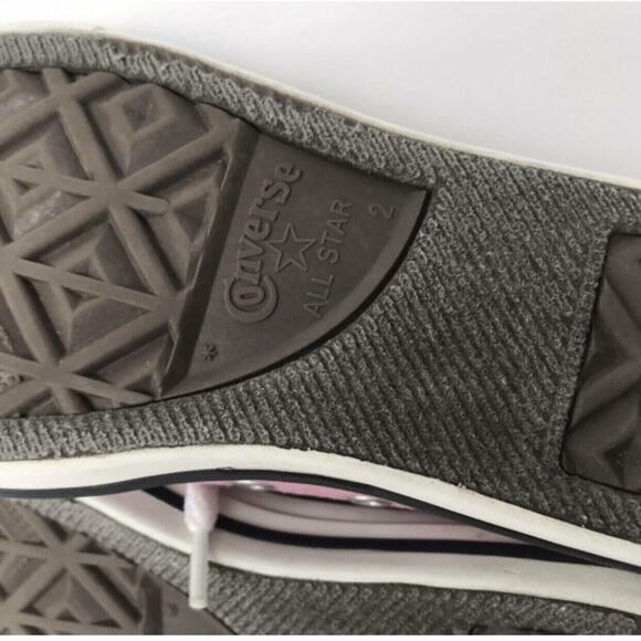 Converse Chuck Taylor All Stars Size 2 - Picture 8 of 11